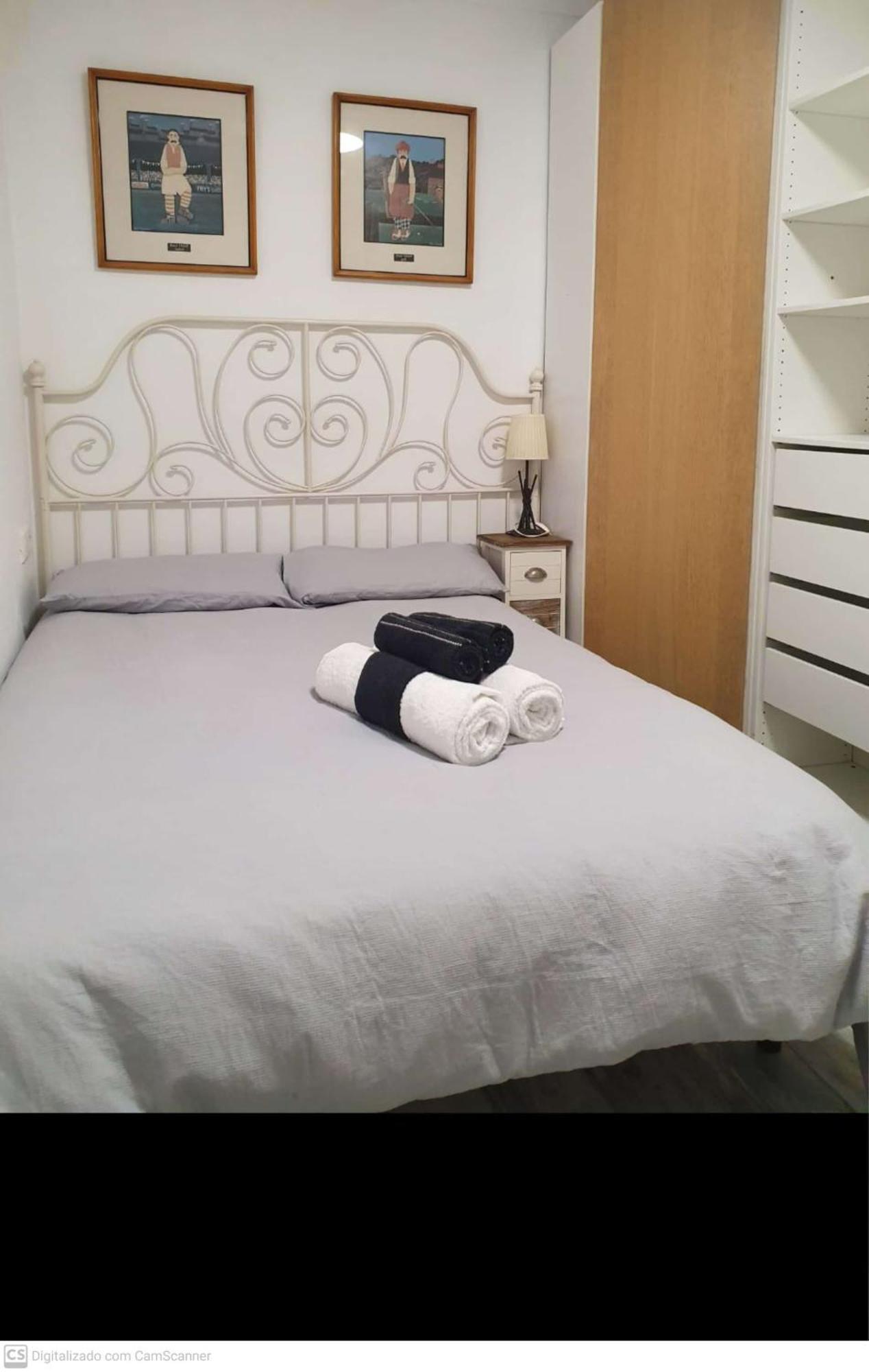 Studio Or Rooms With Private Bathroom Or Rooms With Shared Bathroom Barcelona Zewnętrze zdjęcie