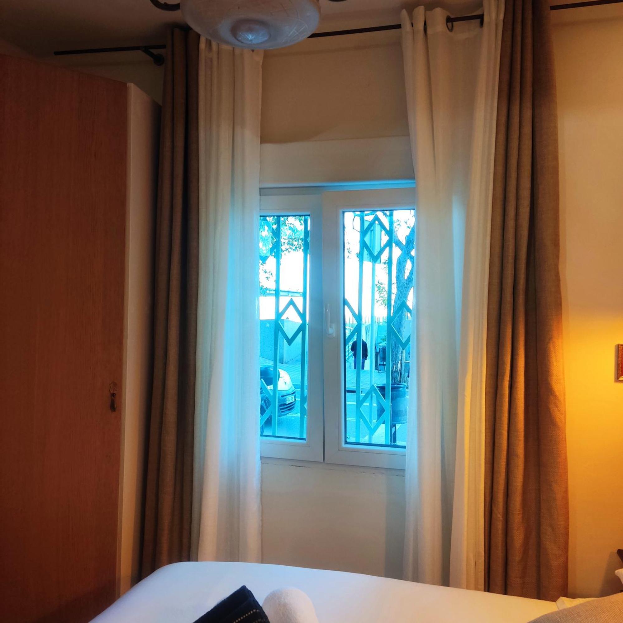 Studio Or Rooms With Private Bathroom Or Rooms With Shared Bathroom Barcelona Zewnętrze zdjęcie