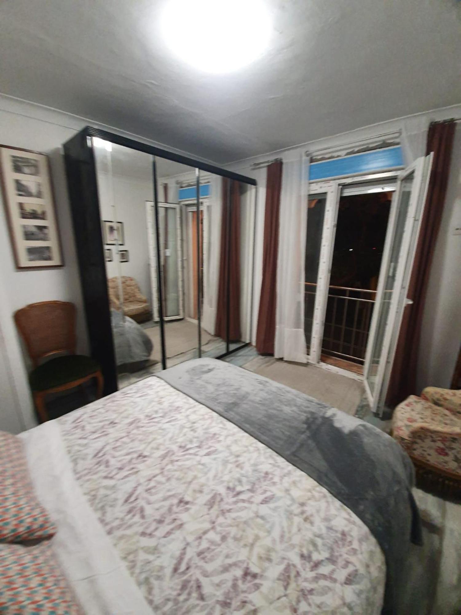 Studio Or Rooms With Private Bathroom Or Rooms With Shared Bathroom Barcelona Zewnętrze zdjęcie
