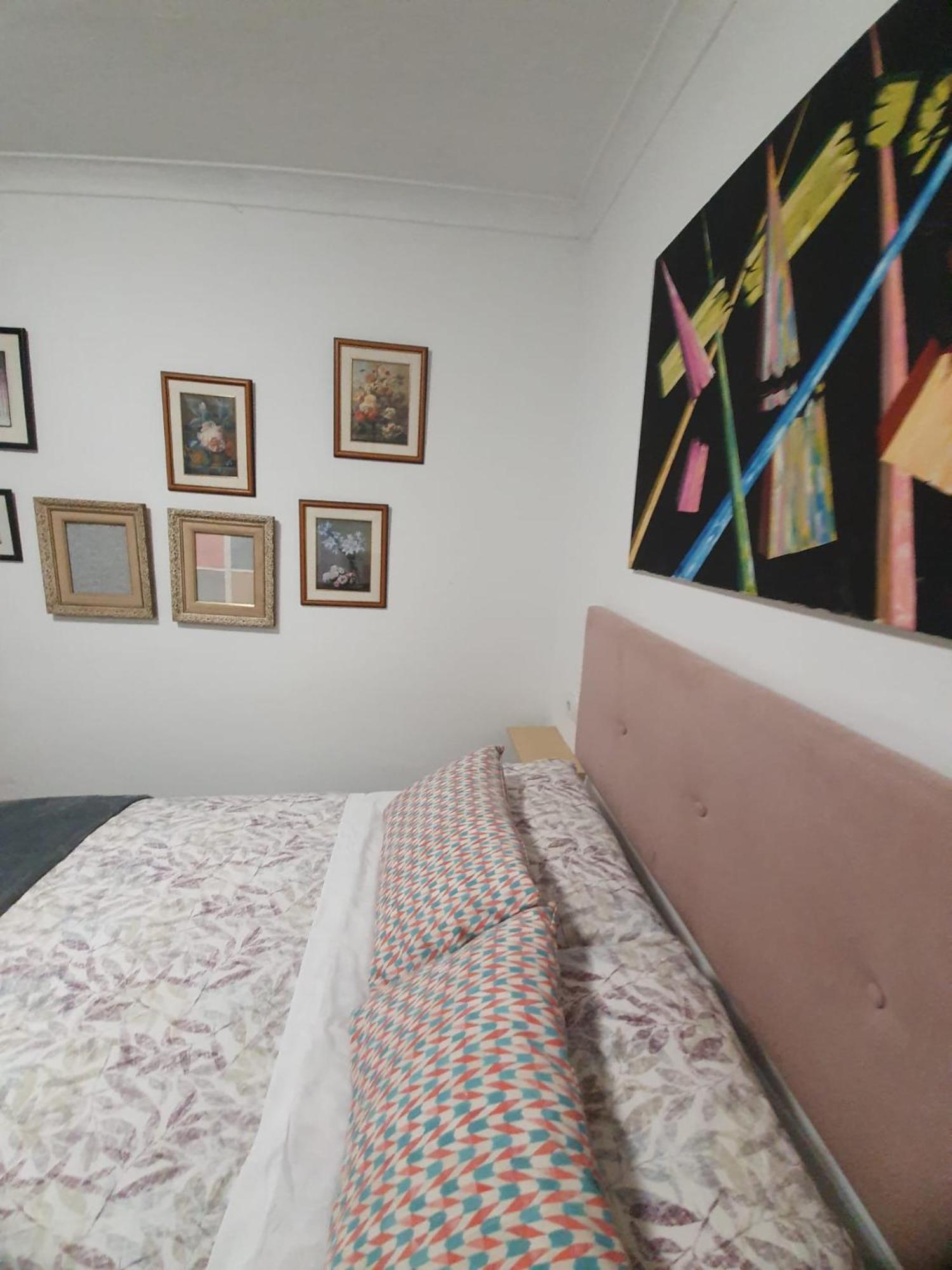 Studio Or Rooms With Private Bathroom Or Rooms With Shared Bathroom Barcelona Zewnętrze zdjęcie