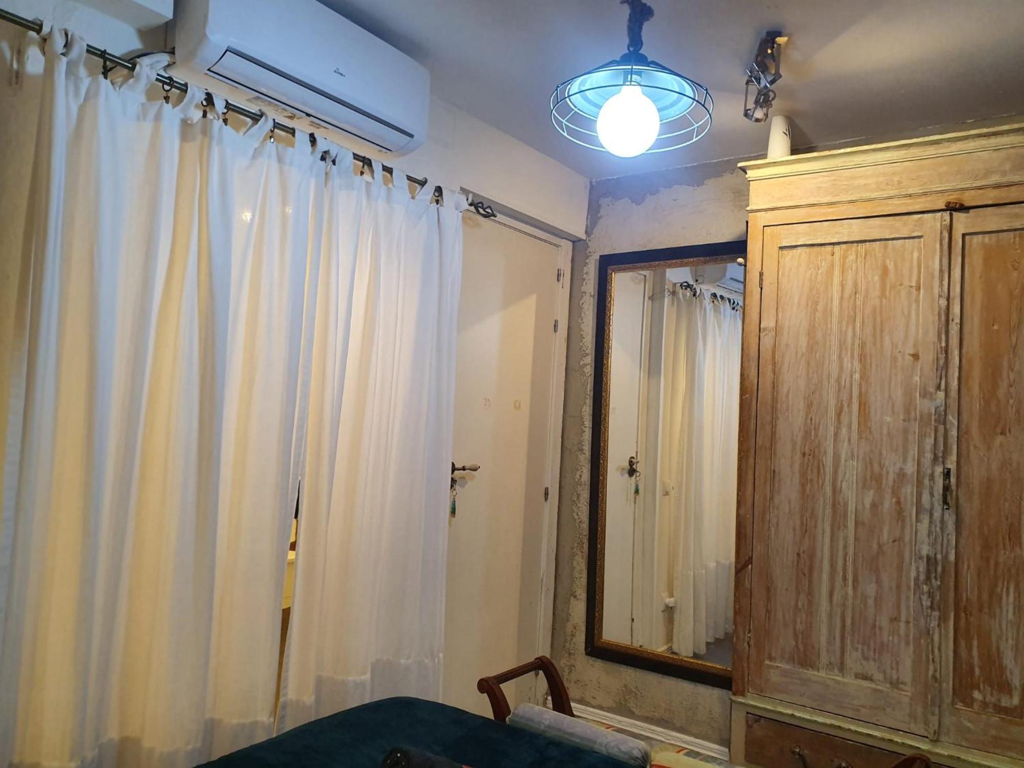 Studio Or Rooms With Private Bathroom Or Rooms With Shared Bathroom Barcelona Zewnętrze zdjęcie